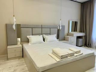 Modern 2-Room Apartment in Crystal Complex, Abay Avenue, Almaty - 9