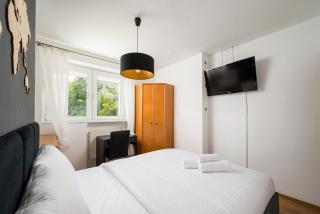 Park Moczydło Comfort Apartment by BookingHost - 1