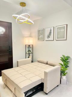 Cozy 2BR Stay for 6pax in High-Floor, Wi-Fi & Family Games near IT Park Cebu- Unit Scarlett by GERRA - 6