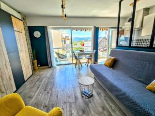 Beachfront - Panoramic View - Balkony - AC - 2