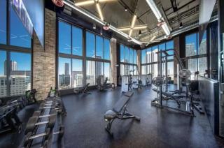 High-Rise Luxury Condo in Downtown Miami with Ocean Views - 6