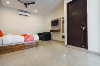 Hotel o Shivaay Phase 1 Mohali Bus Terminal - 1