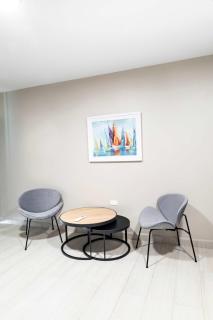 Fully Renovated Beachside with Oceanview 1 Bedroom Unit 7 - 2