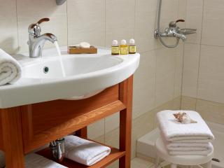 Asterias Boutique Hotel - Pachaina - 3