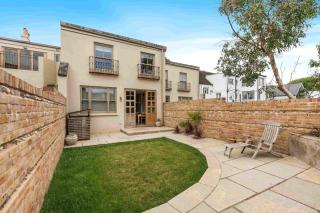 Chantry House with Free Parking By My Getaways - Shoreham-by-Sea - 0