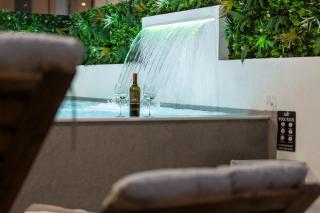 BEQUEST Luxury Suites - Korinthos - 5