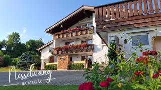 Panek, Haus - 8