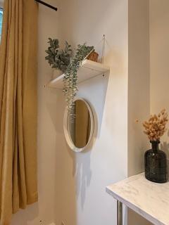 Charming Cozy Studio Apartment - 3