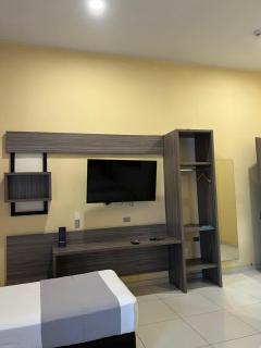 Mirago Hotel - - 6