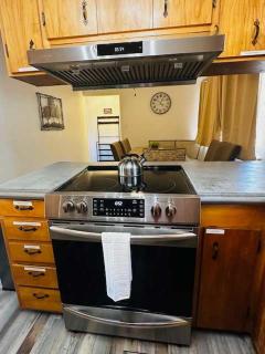 Family Fun-Dogs ok-Bass lake-Yosemite-Sleeps 8 - Oakhurst - 2