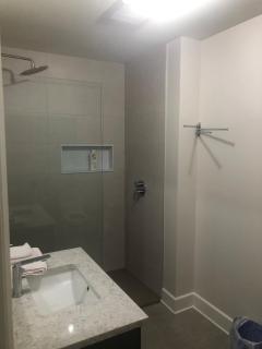 New and peaceful apartment private entrance - 2