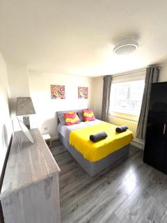 2 bed house sleeps 4-5 - 2