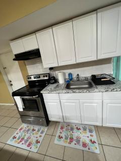 Spacious 2 king bedroom, 5 mins EWR Airport - 8