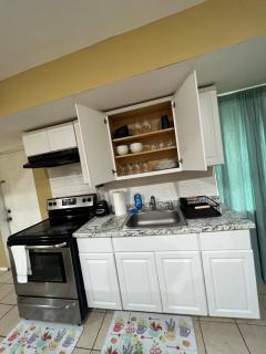Spacious 2 king bedroom, 5 mins EWR Airport - Newark - 4