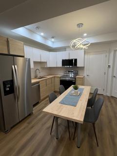 2 Bedroom With outdoor Space - Edmonton - 0