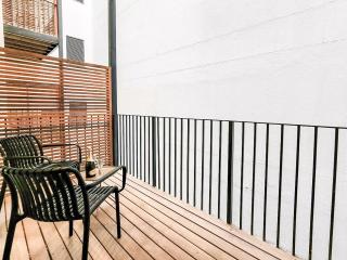 Loadshedding free, Secure, Rooftop Pool- Wifi - 2
