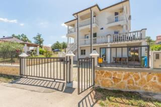 Holiday house with a swimming pool Radmani, Porec - 16440 - 9