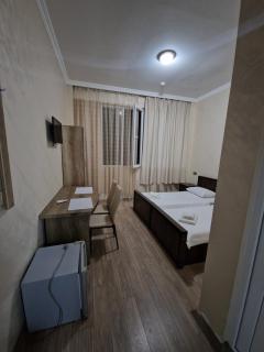 Golden Horizon House - 9