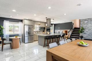 Spacious 5BR, Epic Backyard, Perfect Gatherings - Arvada - 0