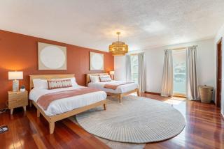 Spacious 5BR, Epic Backyard, Perfect Gatherings - Arvada - 7