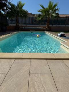 Charming ground floor house with pool - Peyrolles-en-Provence - 2
