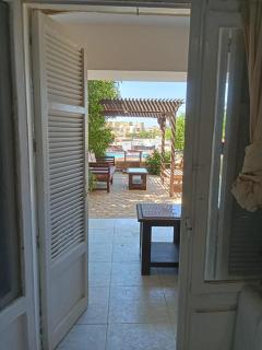 chalet1 ch21 with a wonderful view 2 bed rooms terrace and garden green beach - El Alamein - 4