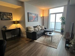 Stylish 2BR Suite by Square One - 5