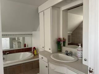 Large room in private home - 7