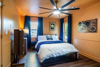 Unique Vivid Modern Home Near DT ATL & Metro Access - 1