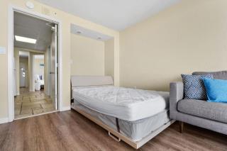 Double Palms by StayMareni - Oceanfront Suite - 5