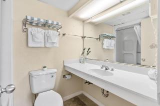 Double Palms by StayMareni - Oceanfront Suite - 4