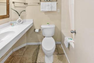 Double Palms by StayMareni - Oceanfront Suite - 1