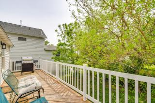 Mississippi River Retreat with Views Walk to Water - - 0