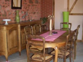 Gîte familial avec pêche, cascade, animaux et activités variées, proche de Vichy et Le PAL - FR-1-489-122 - Barrais-Bussolles - 4