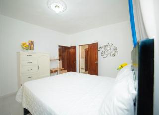 Spacious and secure villa -  - 2
