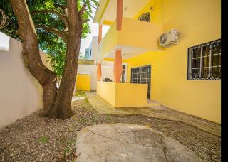 Spacious and secure villa -  - 1