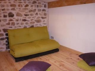 Gîte Confortable avec Terrasse Privative - Wifi Gratuit - FR-1-496-189 - Saint-Romain-dʼUrfé - 3