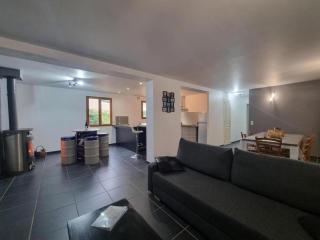 Gîte 80m² avec jardin privatif, garage pour motos, à proximité des sentiers de randonnée et circuits VTT. - FR-1-496-319 - Véranne - 7