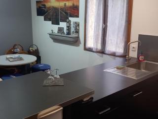 Gîte 80m² avec jardin privatif, garage pour motos, à proximité des sentiers de randonnée et circuits VTT. - FR-1-496-319 - Véranne - 1
