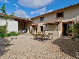 Évasion Champêtre avec Spa, Activités ludiques et Confort moderne - FR-1-496-310 - Saint-Cyr-les-Vignes - 6