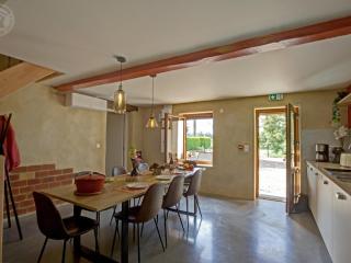 Évasion Champêtre avec Spa, Activités ludiques et Confort moderne - FR-1-496-310 - Saint-Cyr-les-Vignes - 4