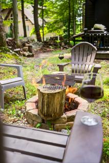 Hideout Pocono Chalet - 5