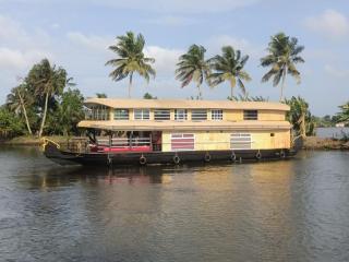 Waves Beach Homestay - 7