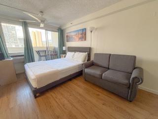 Mellow Kuhio Village Studio condo - 5