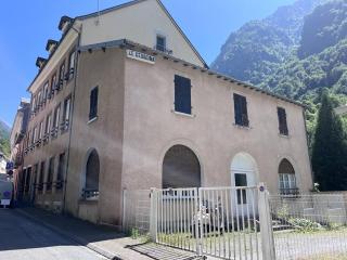 Rénové, balcon, centre Cauterets - FR-1-812-140 - 3