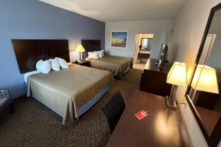 Econo Lodge - 2