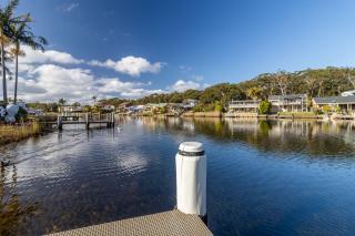 Doug's Jetty - Family Waterfront Getaway - Sussex Inlet - 2