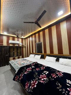 Laxmi HOMESTAY - Ayodhya - 0