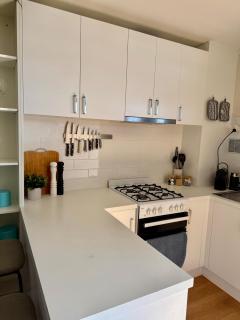 508 Light And Delightful 1br Balcony-parkng-pool - Perth - 6