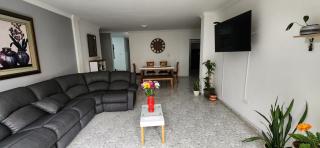 EmiliasHome Alojamiento amplio en Laureles - 6